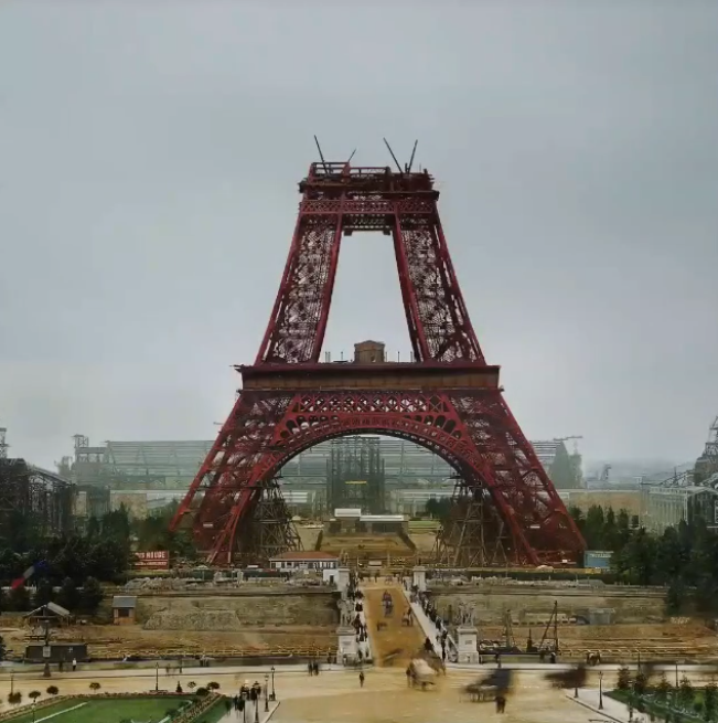 eiffel tower coloredeiffel tower colored